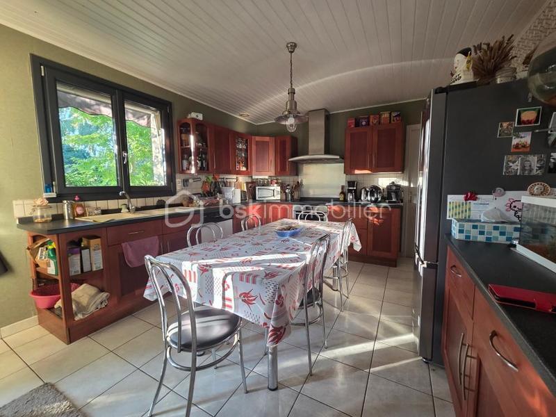 Maison traditionnelle - 152 m² - 8 pièces