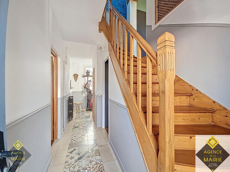 Maison - 137 m² - 7 pièces