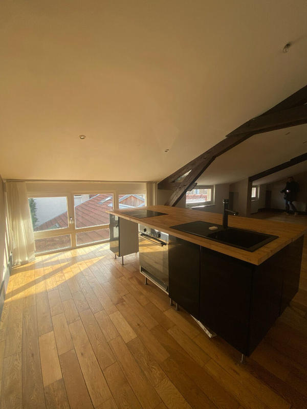 Immeuble - 270 m² - 8 pièces