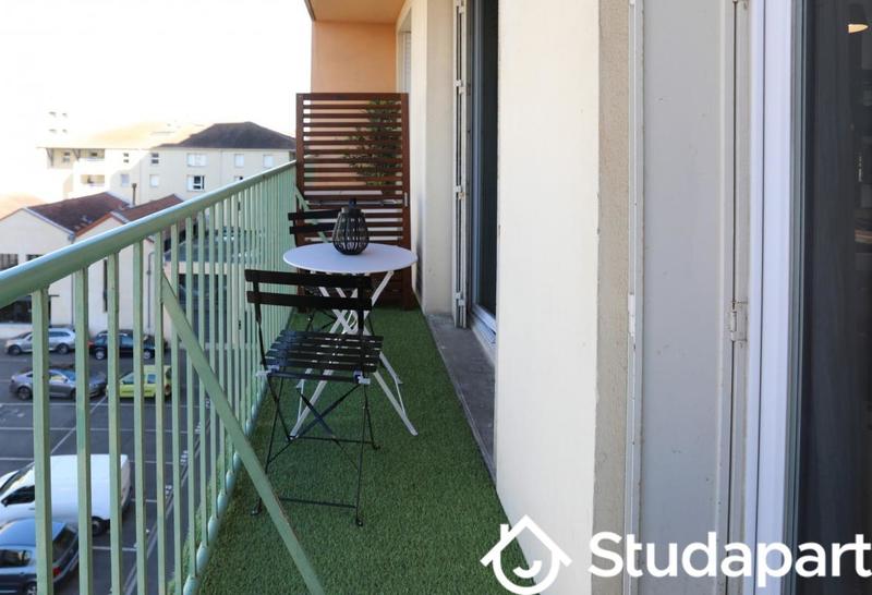 Chambre - 10 m² - 1 pièce