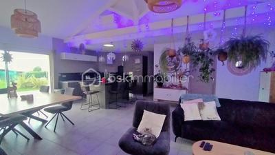 Maison - 147 m² - 6 pièces