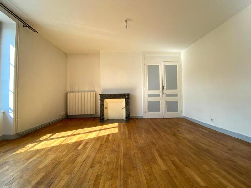 Appartement - 105 m² - 6 pièces