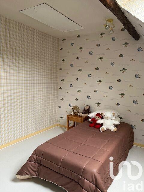 Maison - 227 m² - 8 pièces