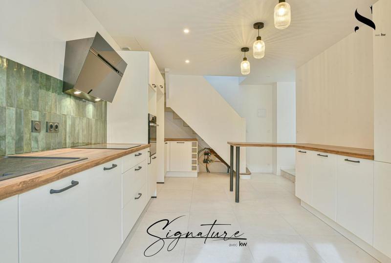 Maison - 191 m² - 6 pièces