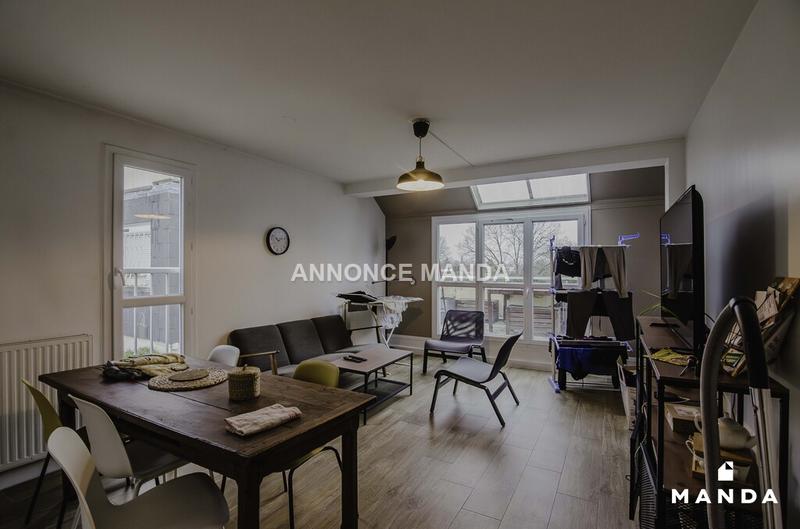 Chambre - 10 m² - 5 pièces