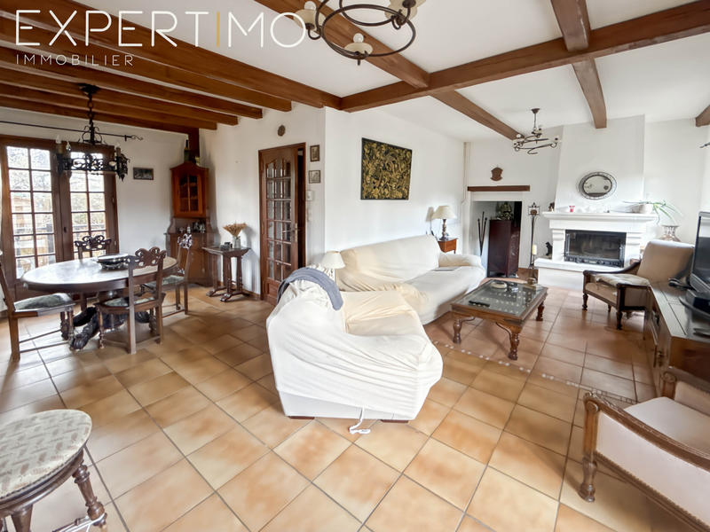 Maison - 141 m² - 7 pièces