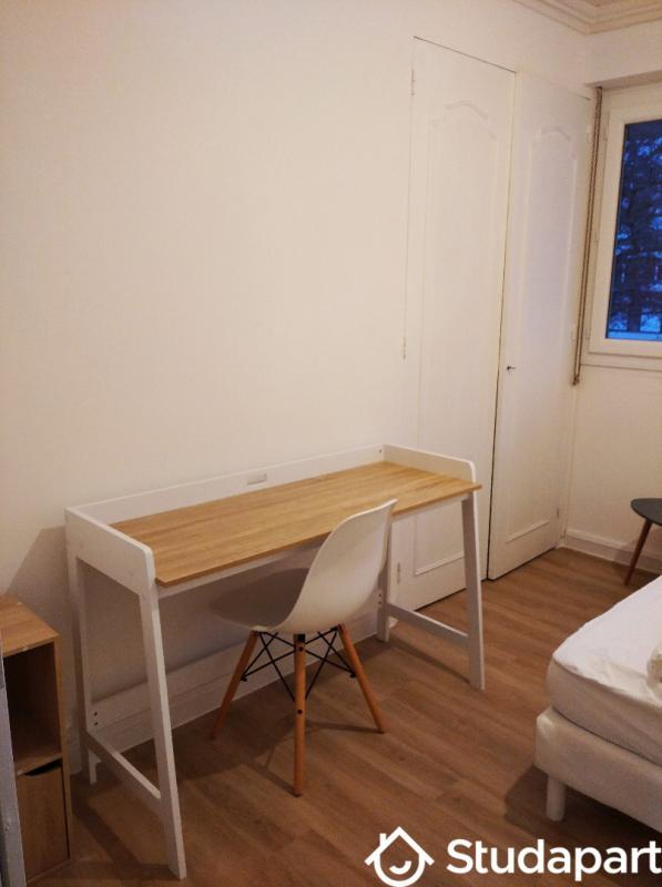 Chambre - 10 m² - 1 pièce