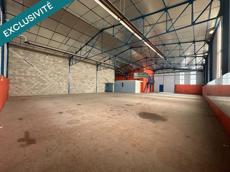 Local commercial - 906 m² - 1 pièce