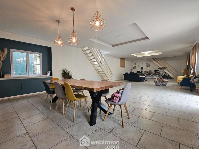 Maison - 309 m² - 8 pièces