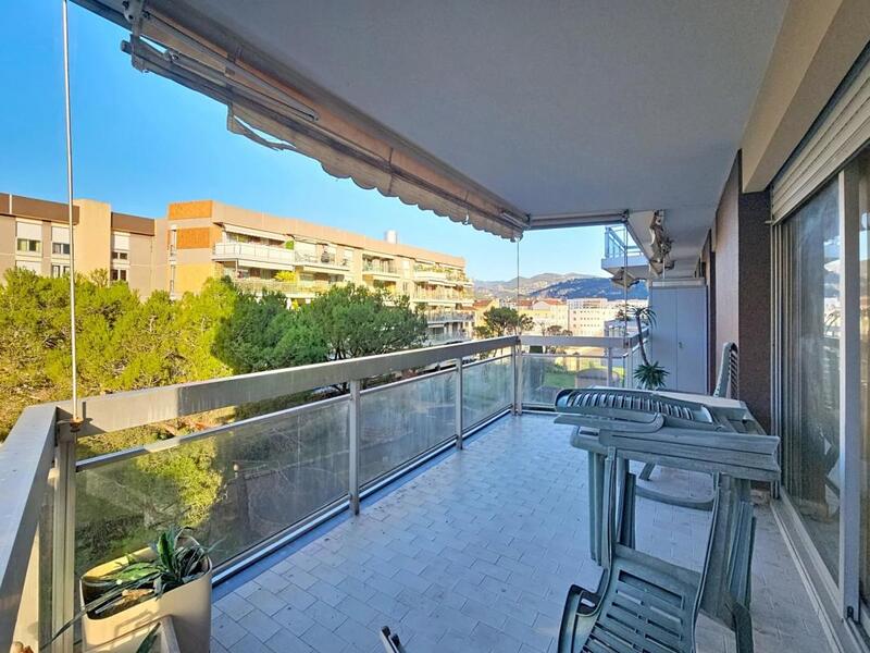 Appartement - 110 m² - 5 pièces