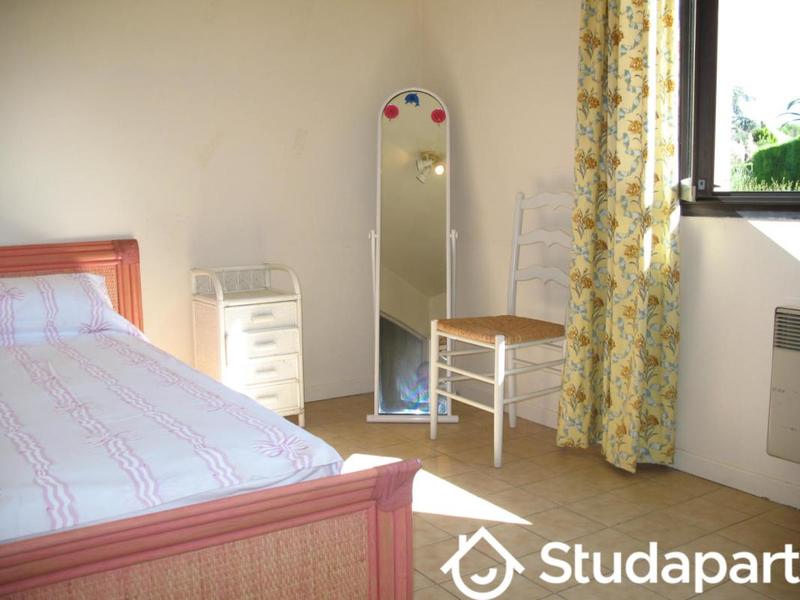 Chambre - 9 m² - 1 pièce