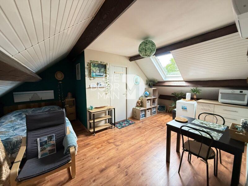 Pavillon - 160 m² - 6 pièces