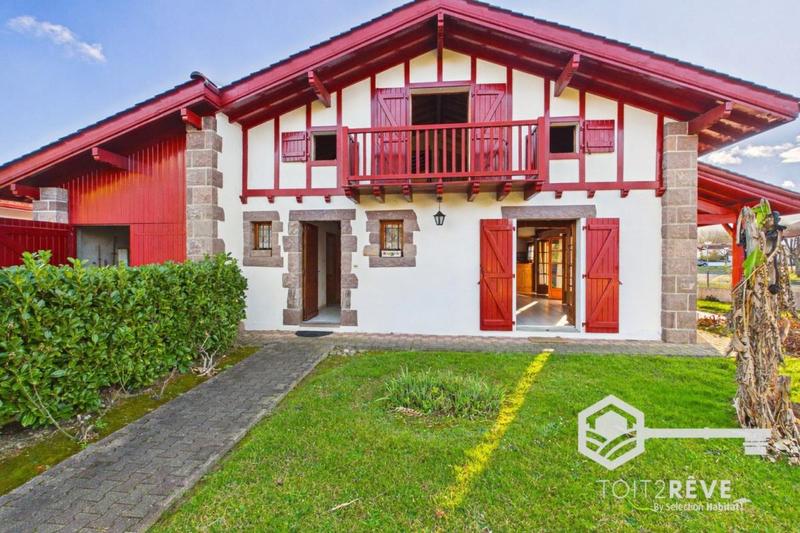 Maison traditionnelle - 145 m² - 5 pièces