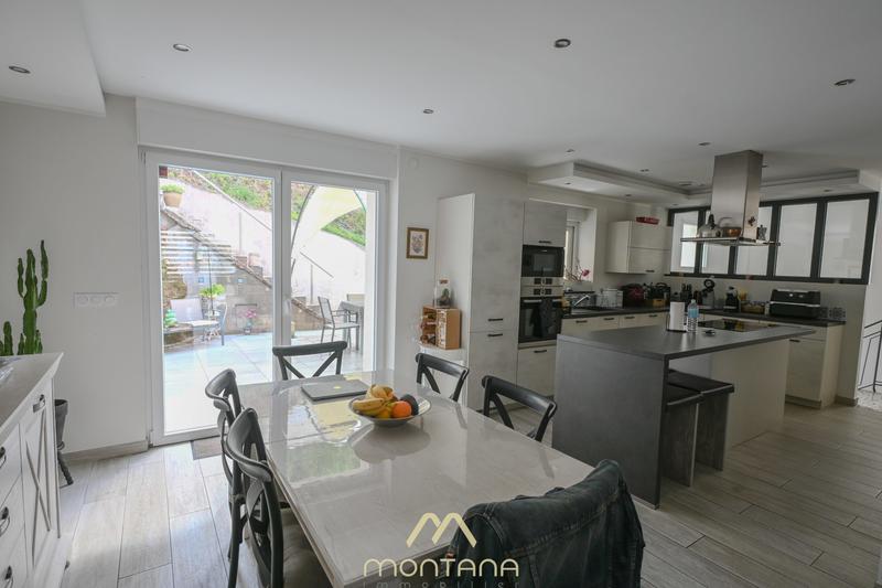 Maison - 147 m² - 5 pièces