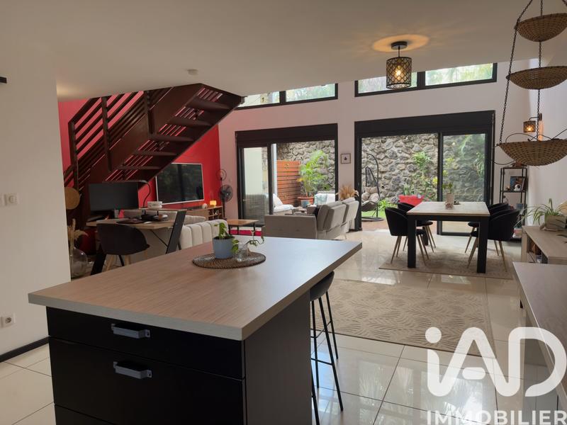 Maison - 90 m² - 3 pièces