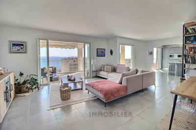 Appartement - 169 m² - 4 pièces