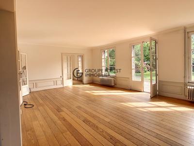 Maison - 193 m² - 6 pièces