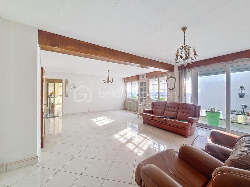 Maison - 178 m² - 8 pièces