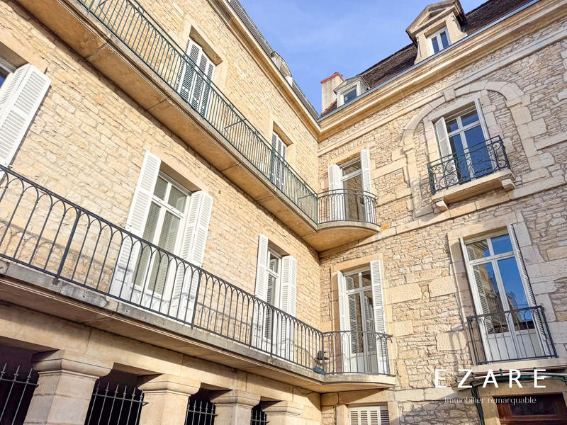 Appartement - 173 m² - 7 pièces