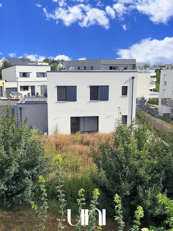 Maison - 101 m² - 6 pièces