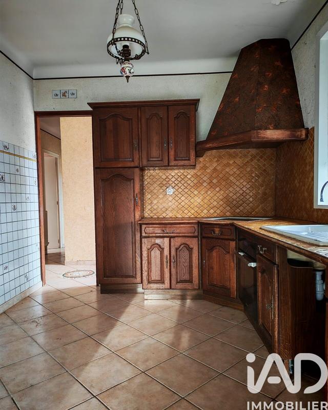 Maison - 190 m² - 11 pièces