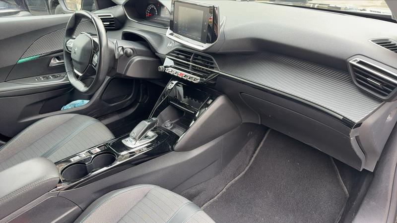 Peugeot 2008 II 1.2 PureTech 130 Eat8 Allure - Automatique Entretien constructeur