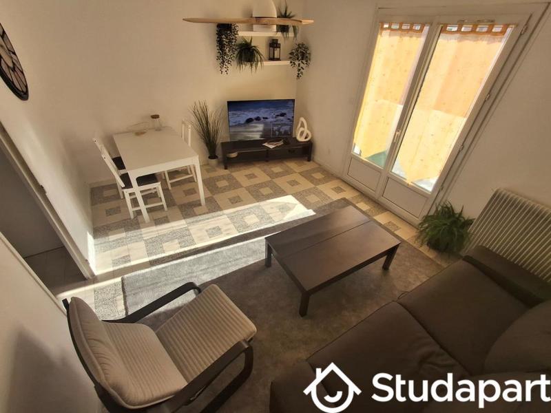 Chambre - 12 m² - 1 pièce