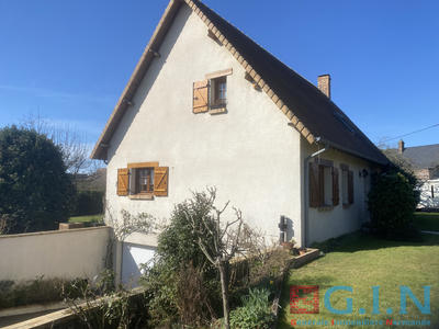Maison - 136 m² - 7 pièces