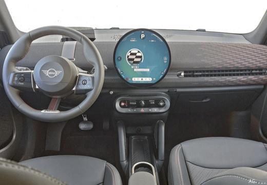 Mini Aceman J05 E 184 ch Finition Jcw + Pack m + Peinture metallisee