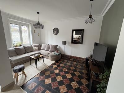 Maison - 140 m² - 5 pièces