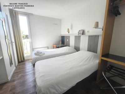 Fonds de commerce - 1 200 m²