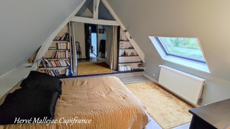 Maison - 212 m² - 10 pièces