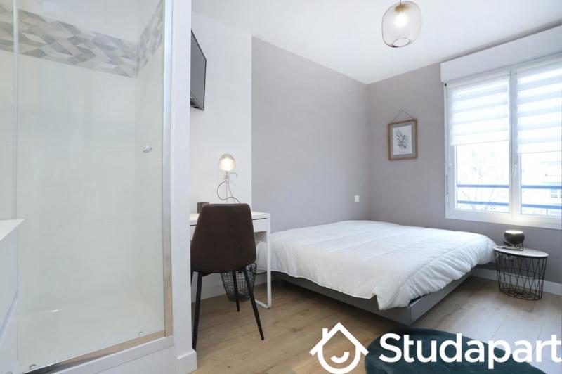 Chambre - 10 m² - 1 pièce