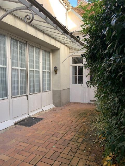 Maison - 162 m² - 8 pièces