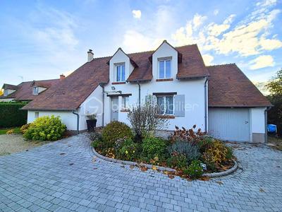 Maison traditionnelle - 136 m² - 6 pièces