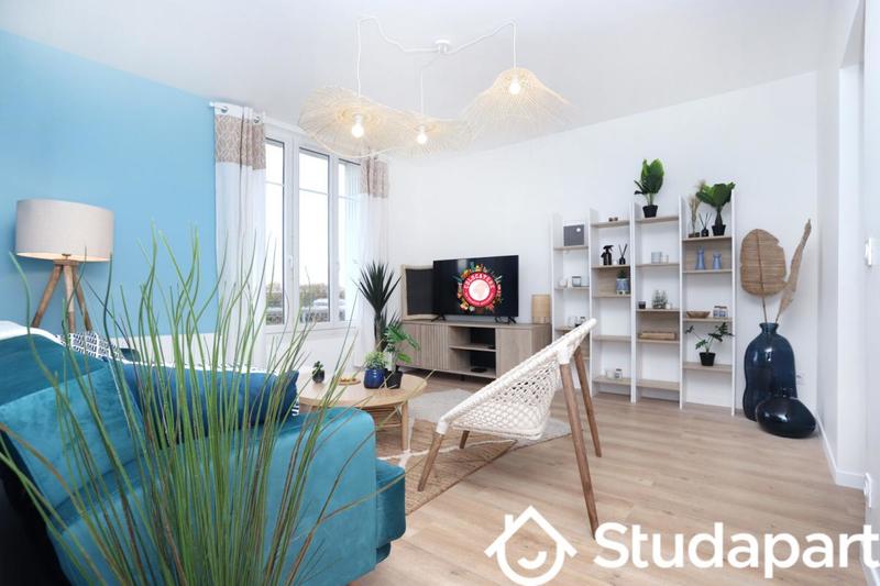 Chambre - 11 m² - 1 pièce