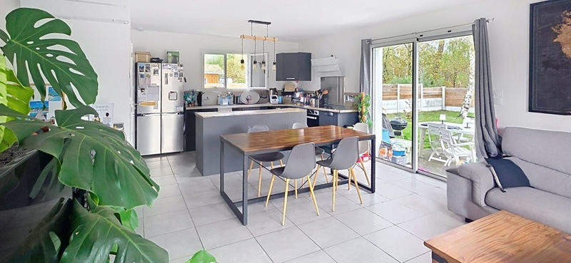 Maison - 91 m² - 4 pièces