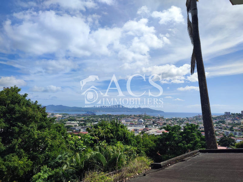 Maison - 125 m² - 4 pièces