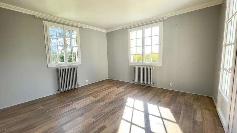 Maison - 254 m² - 10 pièces