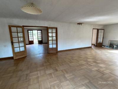 Maison - 211 m² - 4 pièces