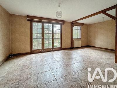 Maison - 93 m² - 5 pièces