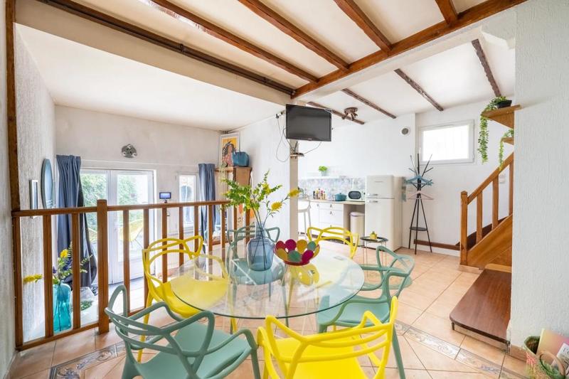Maison - 178 m² - 8 pièces