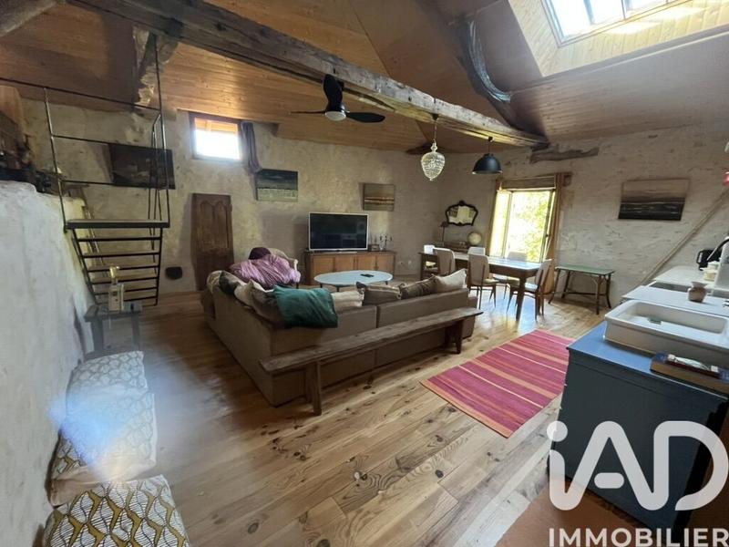 Maison - 350 m² - 6 pièces