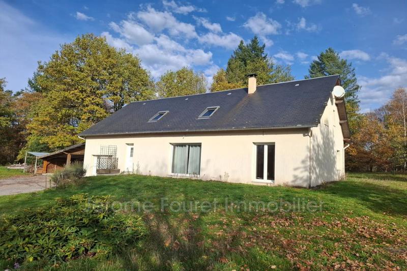 Maison traditionnelle - 147 m² - 6 pièces