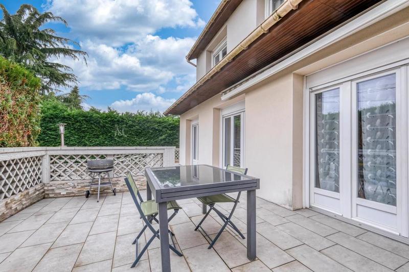 Maison - 148 m² - 7 pièces