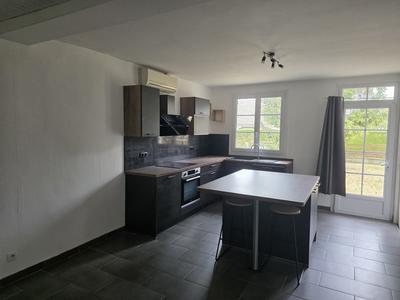 Maison - 107 m² - 6 pièces