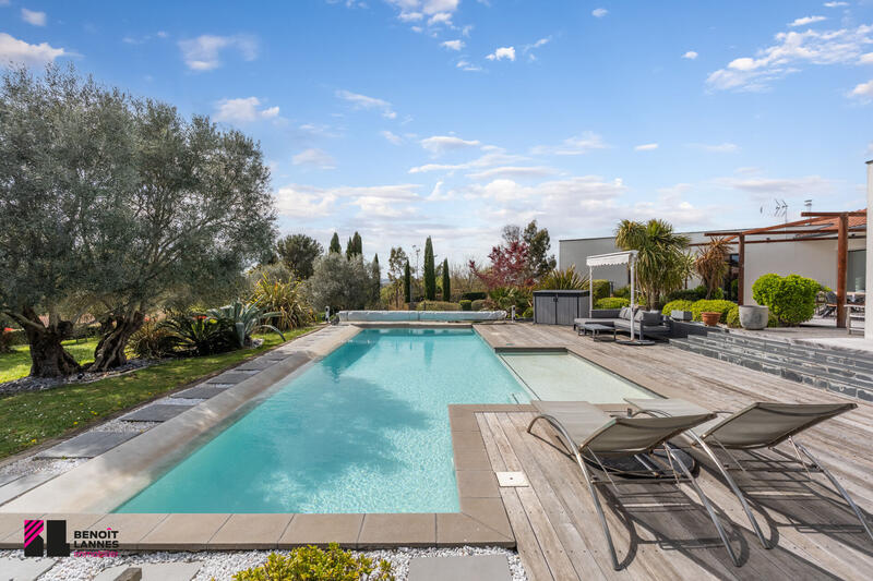 Maison - 195 m² - 7 pièces