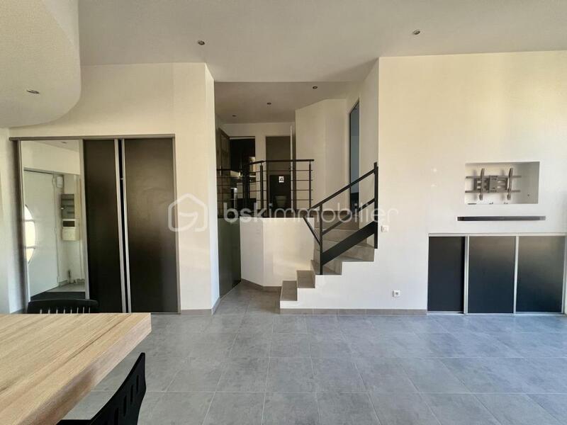 Appartement - 82 m² - 3 pièces