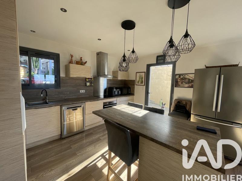 Maison - 140 m² - 6 pièces