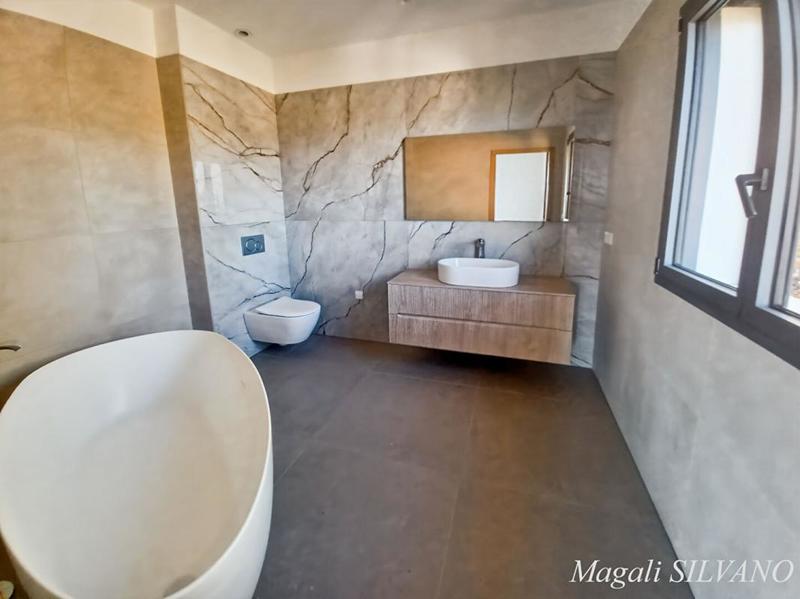 Villa - 280 m² - 7 pièces